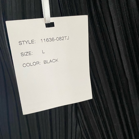 MILANO Black Pleated Pants - Picture 5 of 9